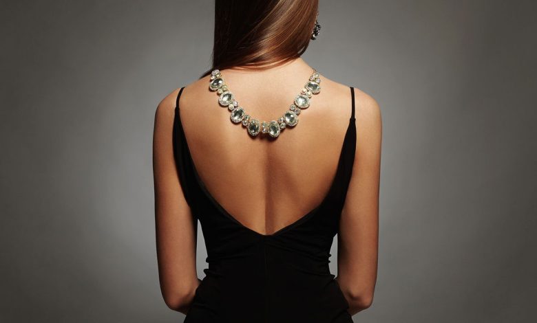 Back Necklace